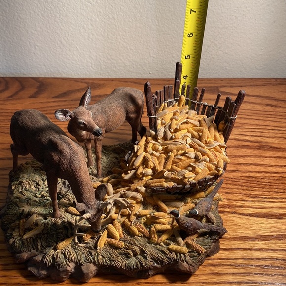 Terry Redlin Limited Edition Fine Porcelain Deer Sculpture. #2018 of 4500. - Picture 9 of 9